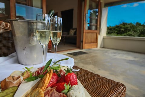 Garden Cottage | Premium bedding, Select Comfort beds, free minibar items, in-room safe