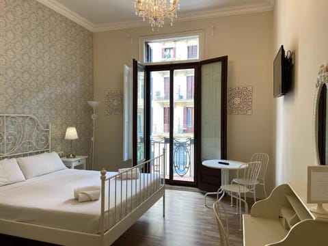 Deluxe Double Room | Down comforters, soundproofing, free WiFi, bed sheets