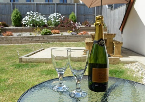 House | 4 bedrooms, WiFi