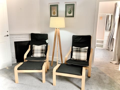 Cottage | Living area | Flat-screen TV