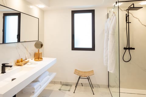 Room | Bathroom | Shower, designer toiletries, hair dryer, bathrobes