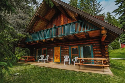 Luxury Quadruple Room | Front of property