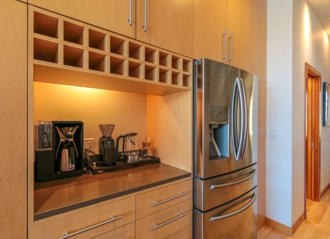 Condo, 4 Bedrooms | Interior