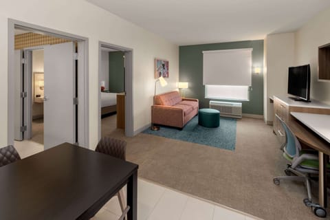 Suite, 1 Bedroom, Non Smoking (1 King Bed) | Premium bedding, Tempur-Pedic beds, desk, laptop workspace