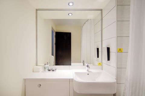 Family Quadruple Room, Multiple Beds | Individually decorated, individually furnished, desk, iron/ironing board