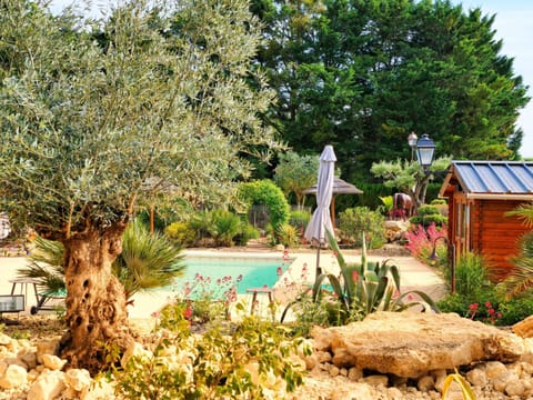 Family Cottage, Private Bathroom, Pool View (Le Petit Champigny) | Exterior