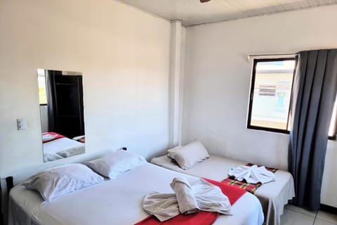 Standard Double Room (Habitacion de 2 Camas) | Free WiFi, bed sheets