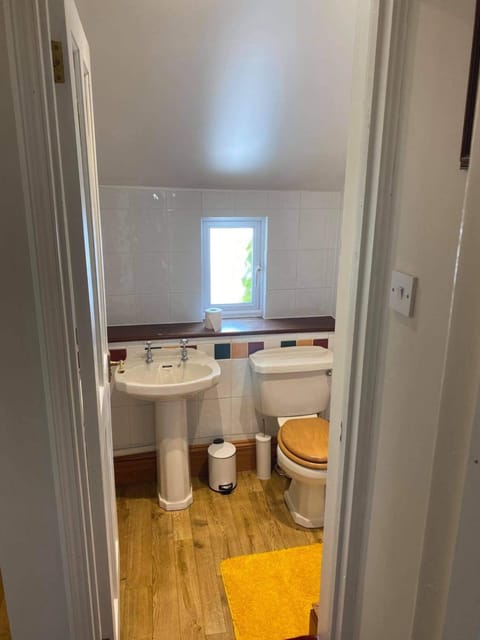 Standard Double Room, Ensuite, Garden View (The Martlet Room) | Bathroom