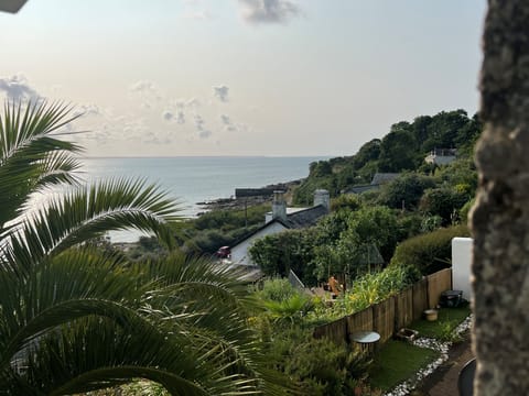 Cottage | Beach/ocean view