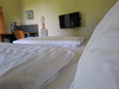 Basic Double Room | Desk, iron/ironing board, free WiFi, bed sheets