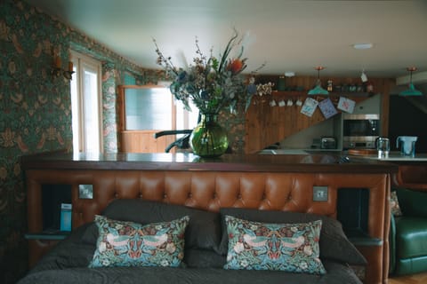 Apartment, Ensuite, Garden View