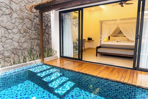 One Bedroom Villa with Private Pool | Minibar (free items), in-room safe, iron/ironing board, WiFi (free)