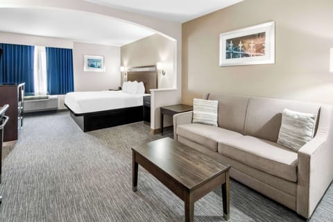 Suite, 1 King Bed, Non Smoking, Refrigerator & Microwave | Pillowtop beds, desk, laptop workspace, iron/ironing board