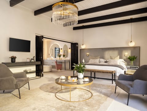 Premier Room, 1 Bedroom, Non Smoking, Patio | Premium bedding, minibar, in-room safe, individually decorated