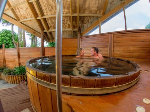 Indoor spa tub