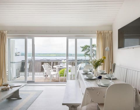 4 bedrooms, individually decorated, individually furnished, free WiFi