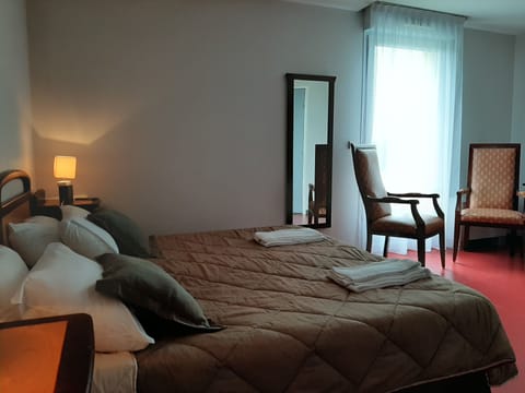 Double Room | Desk, soundproofing, free WiFi