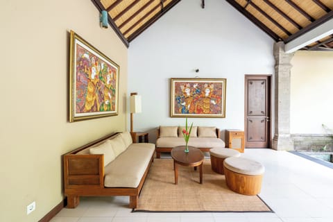 Villa, 2 Bedrooms, Private Pool, Valley View | Living area | 32-inch flat-screen TV with satellite channels, TV