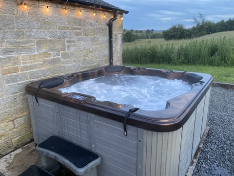 Cottage | Property grounds