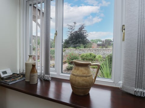 Cottage | 2 bedrooms, individually decorated, individually furnished, free WiFi