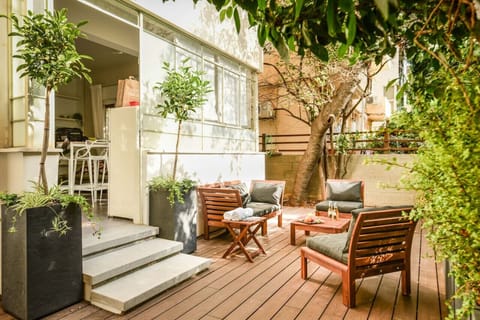 Apartment | Front of property