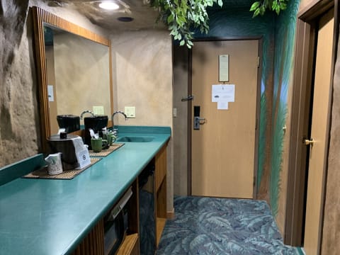 Rain Forest | Free WiFi