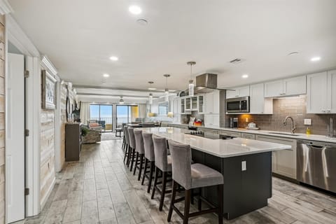 Condo, 2 Bedrooms | Private kitchen | Coffee/tea maker, fridge, microwave, oven