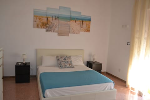 Standard Double Room | Frette Italian sheets, in-room safe, desk, iron/ironing board