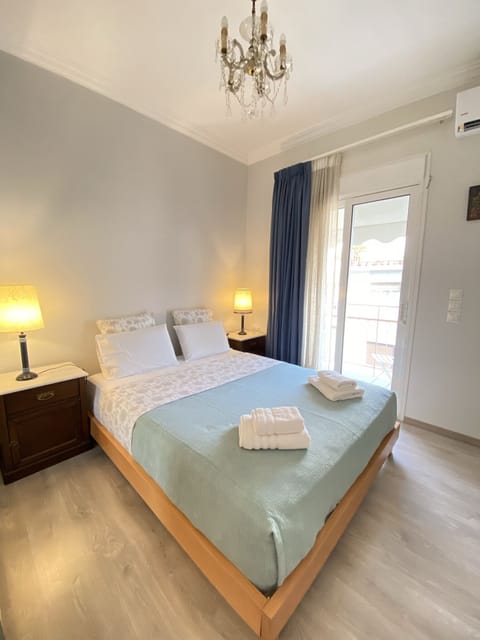 City Apartment | 1 bedroom, desk, laptop workspace, free WiFi
