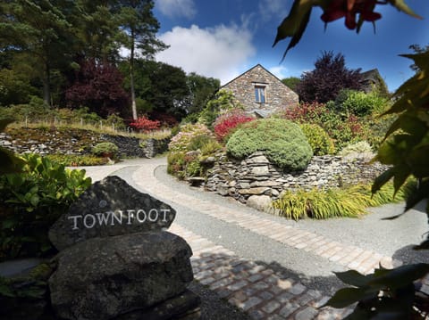 Cottage | Property grounds