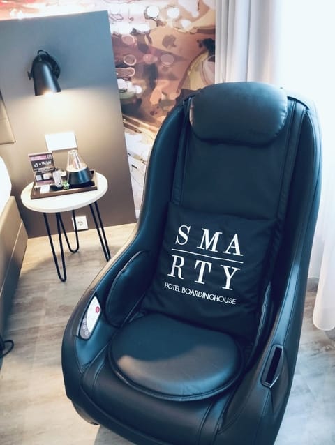 In-room safe, desk, laptop workspace, soundproofing