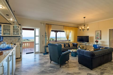 40-inch Smart TV with digital channels, TV