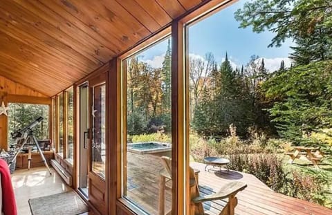 Comfort Chalet | 2 bedrooms, premium bedding, individually furnished, laptop workspace