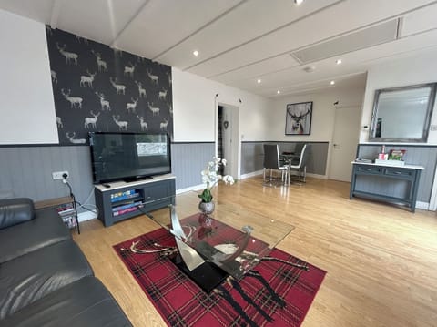 Cottage | Living area