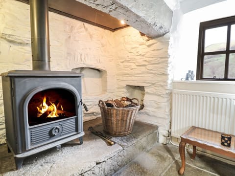 Cottage | Interior