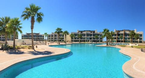 2 outdoor pools