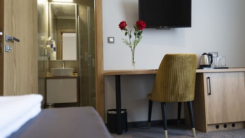 Superior Double or Twin Room | Hypo-allergenic bedding, Select Comfort beds, minibar, in-room safe