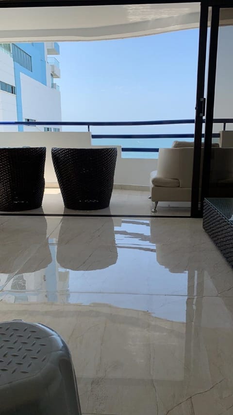 Exclusive Apartment | Balcony