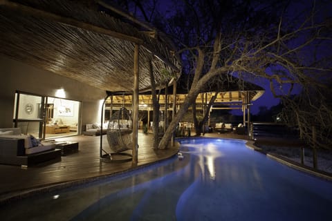 2 outdoor pools, sun loungers