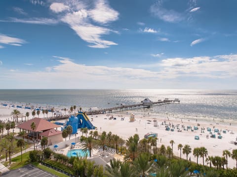 Condo (2 Bedrooms) | Property amenity