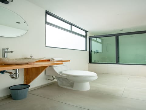 Superior Room, 1 King Bed | Bathroom | Shower, designer toiletries, towels, soap