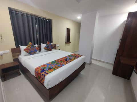 Deluxe Double or Twin Room | Free WiFi, bed sheets