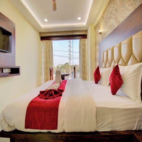 Standard Non Ac Room | Free WiFi, bed sheets