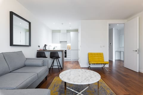 Standard Apartment | Living area | 44-inch Smart TV with digital channels, TV, Netflix