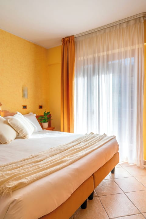 Double Room with Balcony | In-room safe, desk, free WiFi, bed sheets