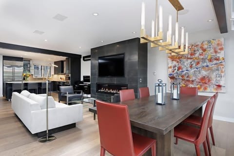 Townhome, 4 Bedrooms | Living room