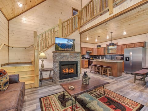 Studio (3 Bedrooms) | Front of property