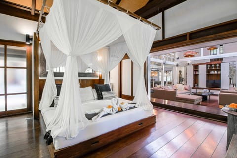 Basic Villa, Multiple Beds | 6 bedrooms, in-room safe, desk, laptop workspace