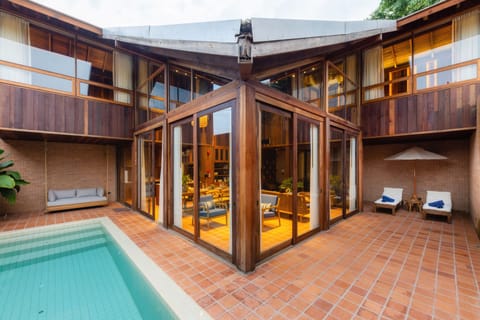 Private pool