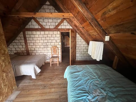 Individually decorated, individually furnished, bed sheets